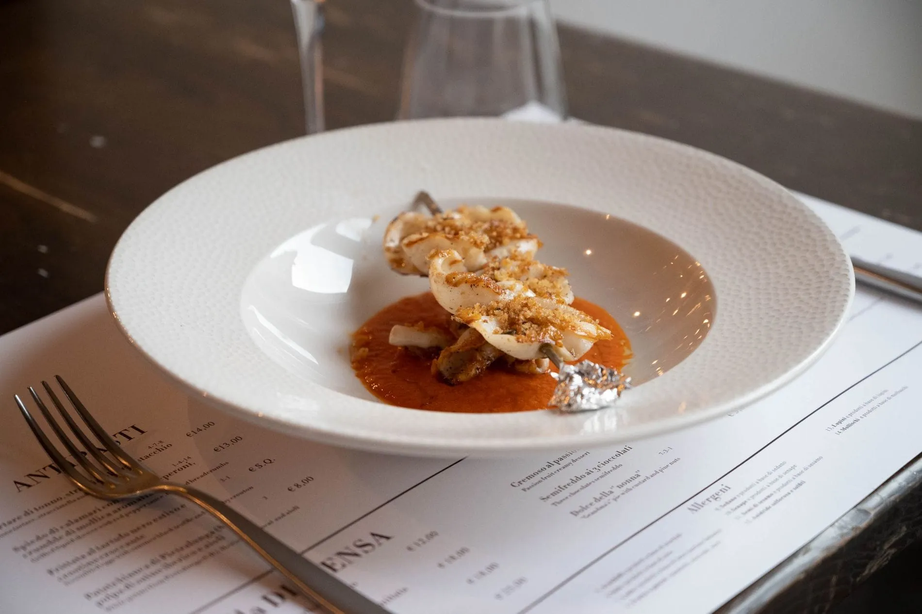Calamari piastrati, salsa di peperoni